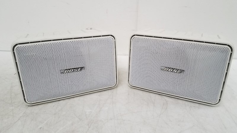 Bose 101 Speaker Pair with Brackets (White)