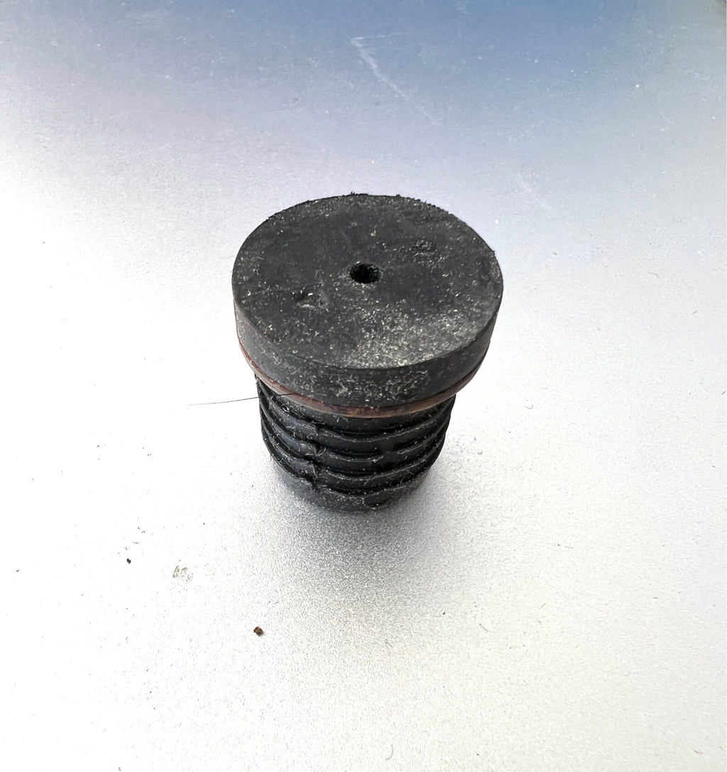 Genuine Bose Subwoofer Rubber Feet   - 4 rubber feet (for the Acoustimass module)