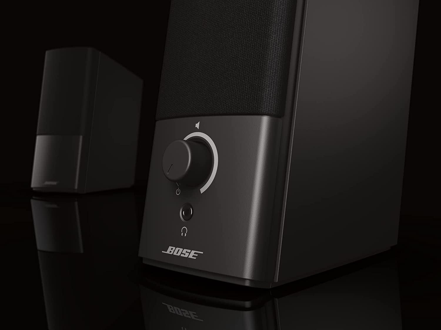 Bose Companion 2 Series III Multimedia Speakers - for PC (with 3.5mm AUX & PC Input) Black - New