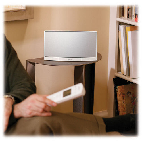 Bose 40172 Lifestyle RoomMate Powered Speaker System (Arctic White)