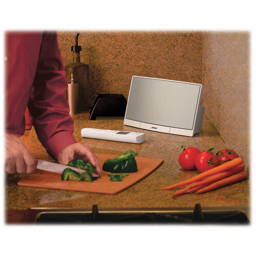 Bose 40172 Lifestyle RoomMate Powered Speaker System (Arctic White)