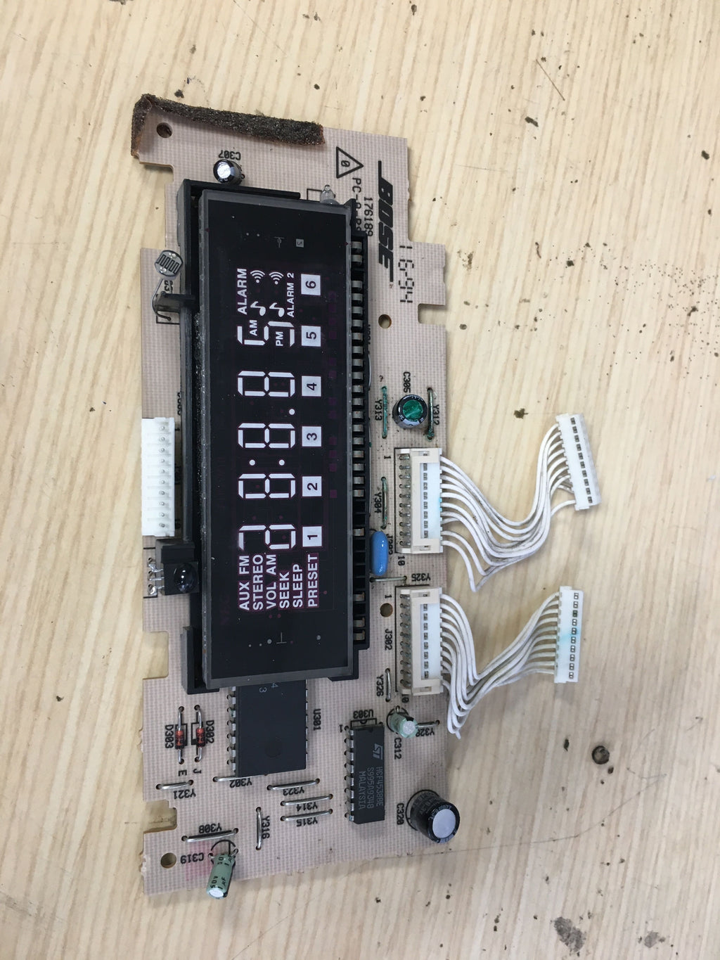Bose Wave Radio AM/FM Alarm Clock -  LCD Display Screen Replacement Part (P/N: 178189)