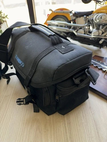 AMBICO black padded camera bag with shoulder strap