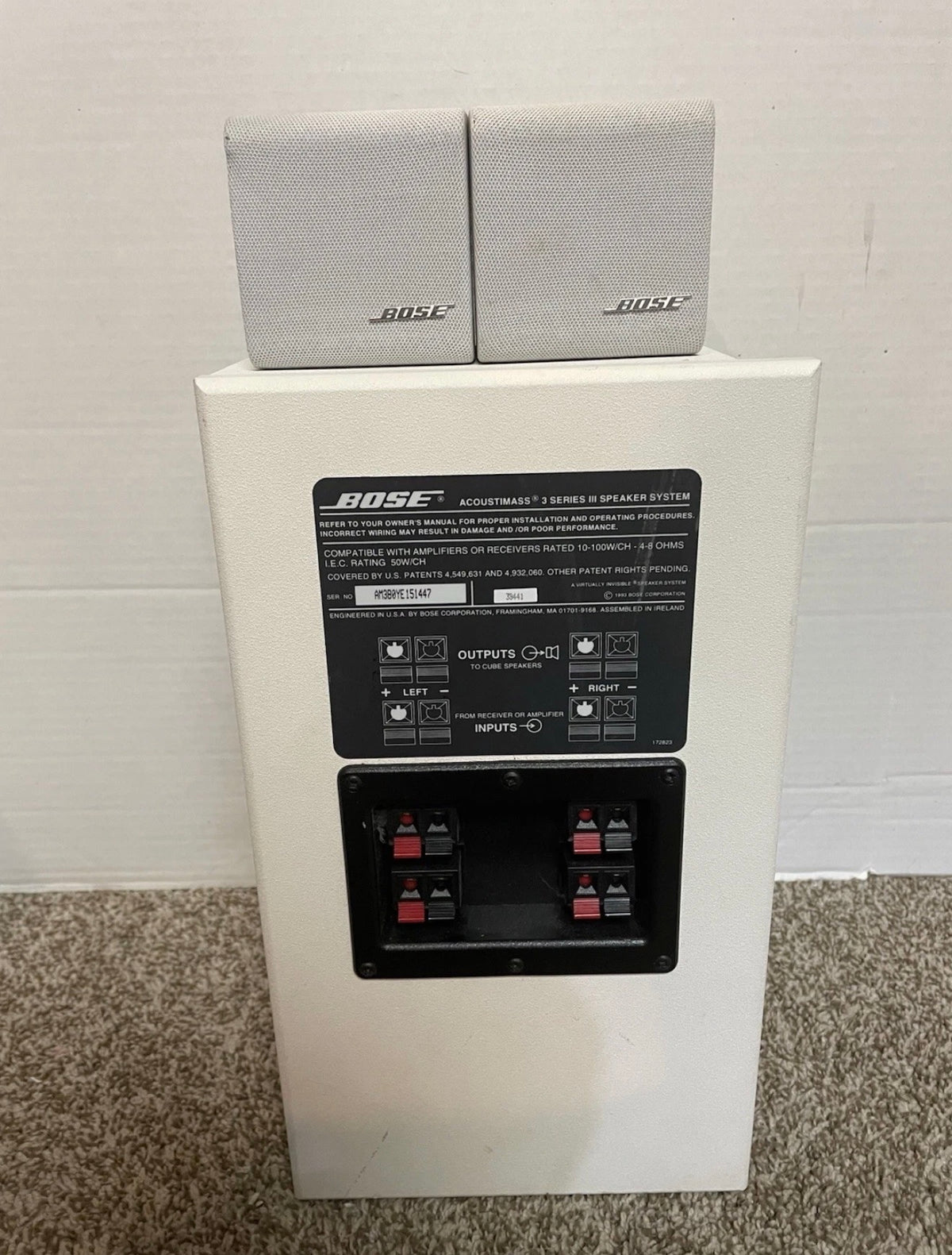 Bose Acoustimass 3 Series III white speaker system with bass module and two cube speakers
