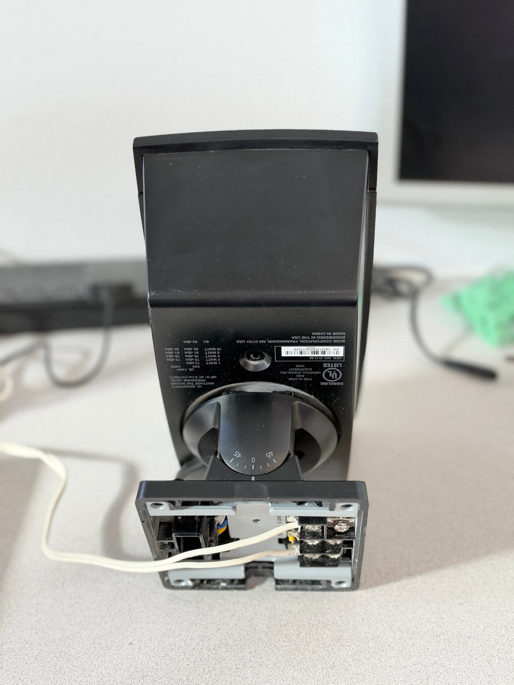 Bose FreeSpace DS 16SE loudspeaker rear bracket and wiring