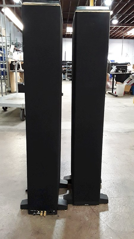 Pair of Boston Acoustics VR965 floorstanding speakers