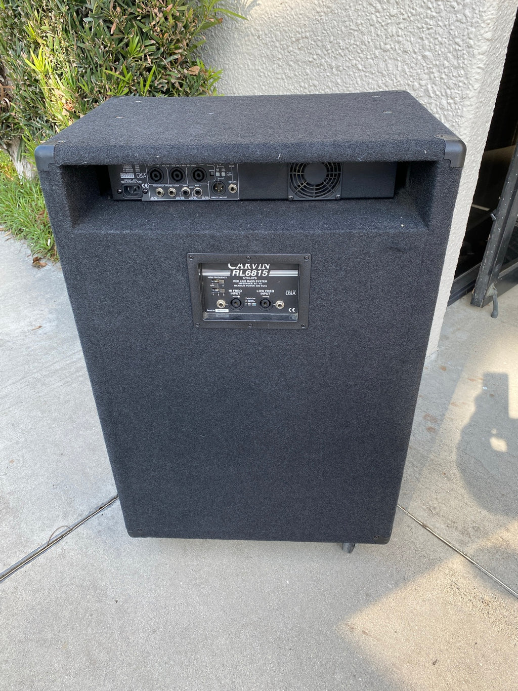 Carvin R600 amplifier with RL6815 Cyclops bass cabinet rear view