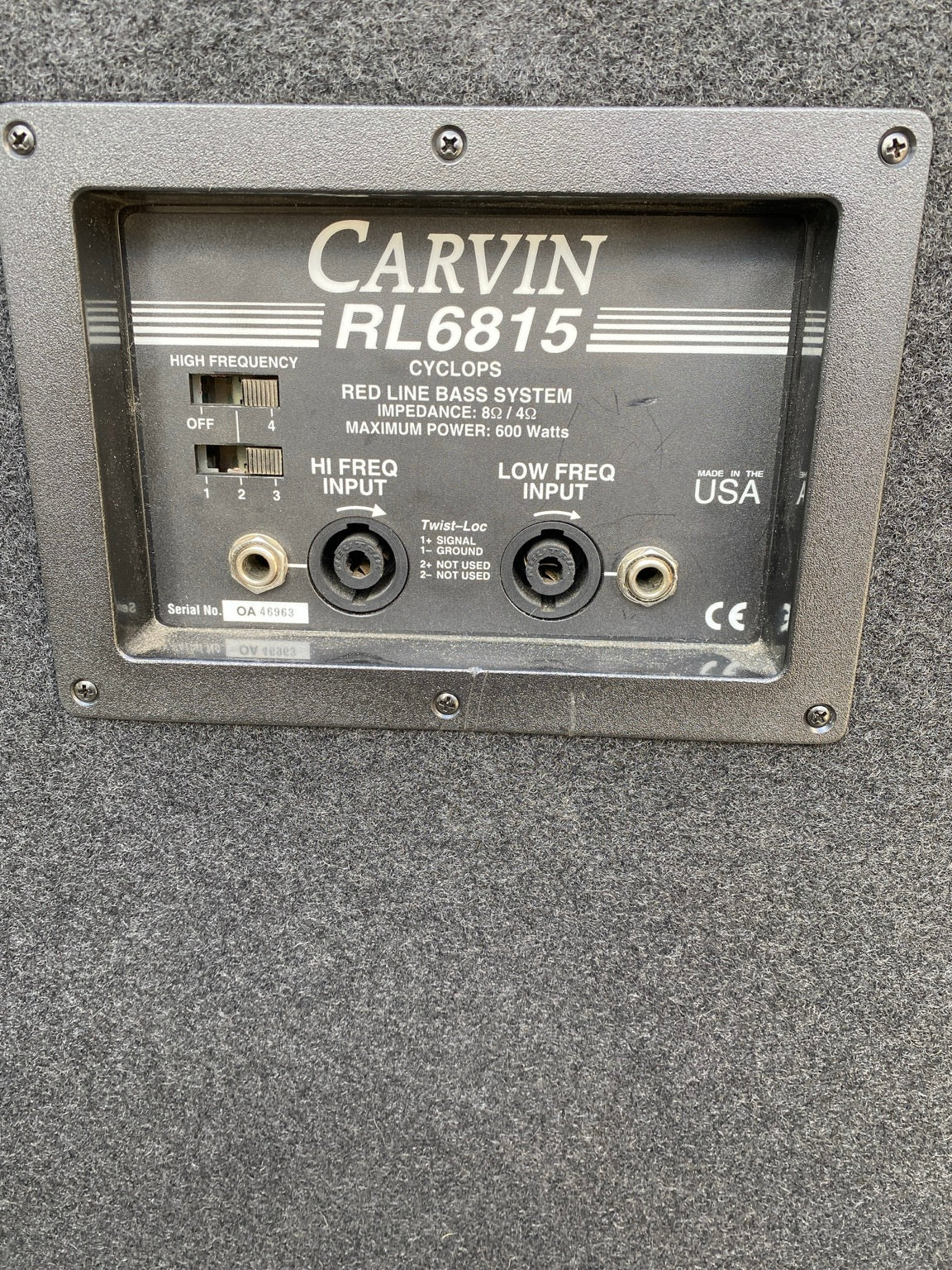 Carvin RL6815 Cyclops Red Line Bass System model label
