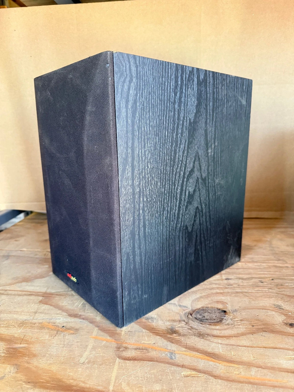 Polk Audio R20 Black Bookshelf Speaker , Single – photo 1