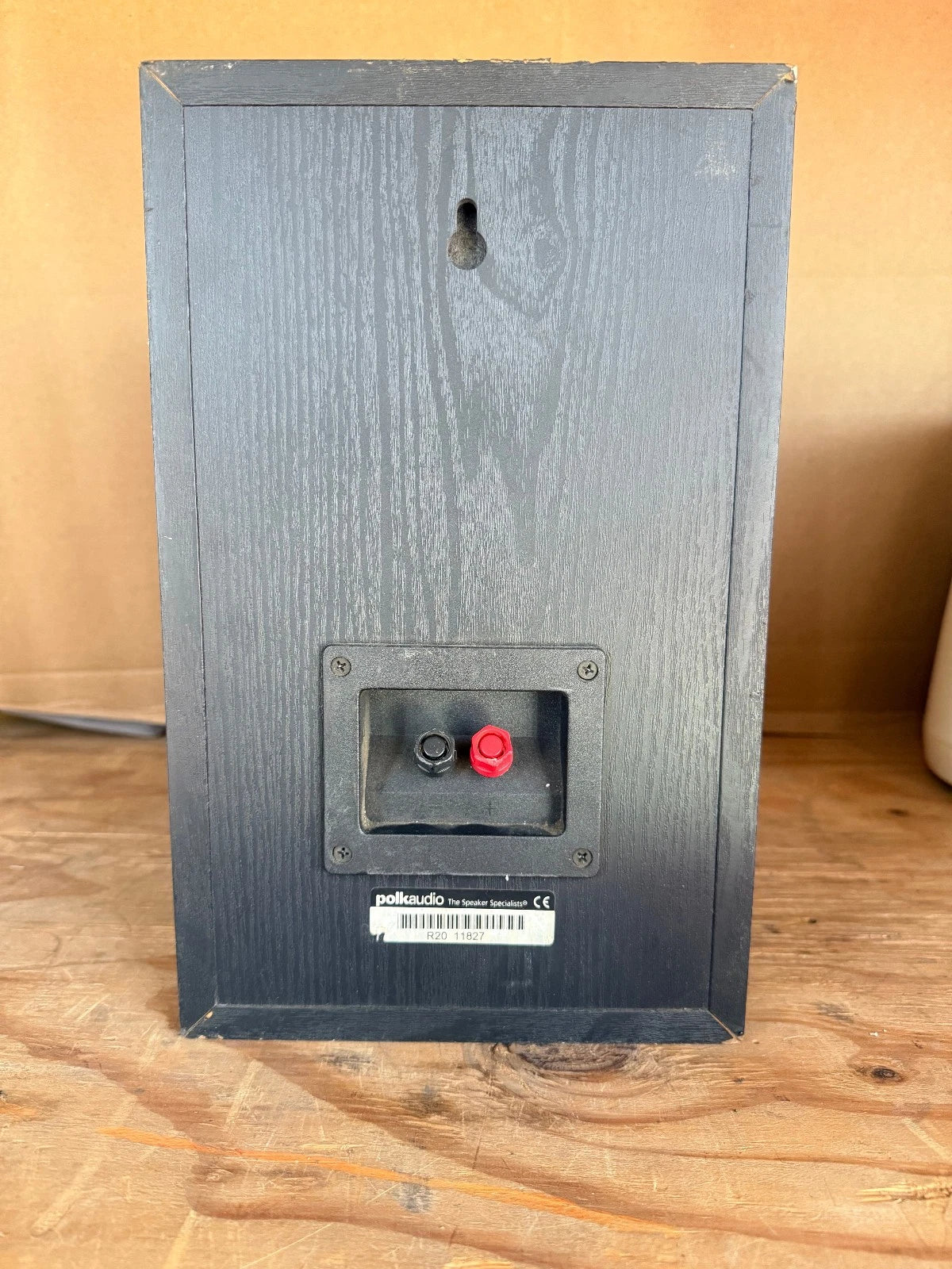 Polk Audio R20 Black Bookshelf Speaker , Single – photo 5
